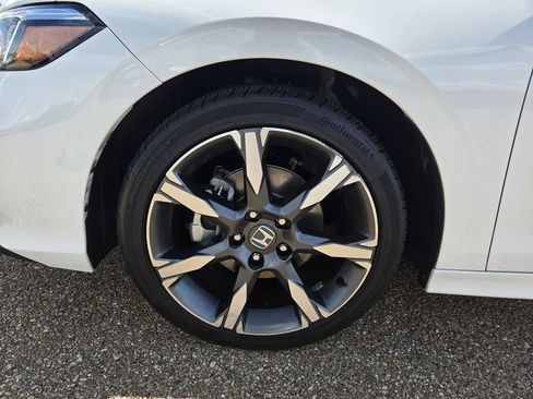 Used 2025 Honda Civic Sport image 27
