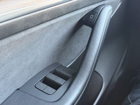 Used 2022 Tesla Model 3 Long Range image 22