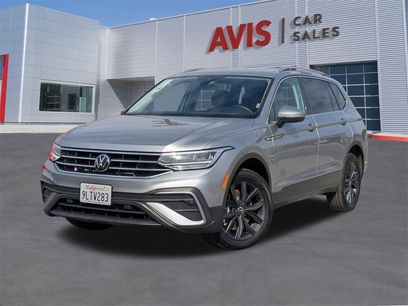 Used 2024 Volkswagen Tiguan SE