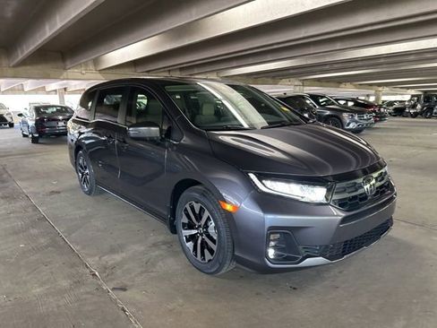 Used 2026 Honda Odyssey EX-L image 3