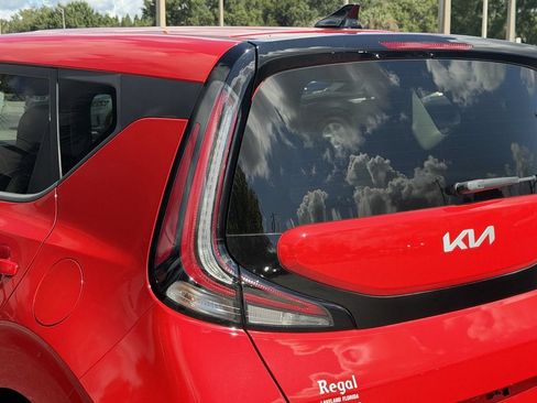 Certified 2025 Kia Soul GT-Line w/ GT-Line Technology Package FWD image 9