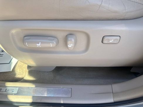 Used 2004 Lexus RX 330 FWD image 15