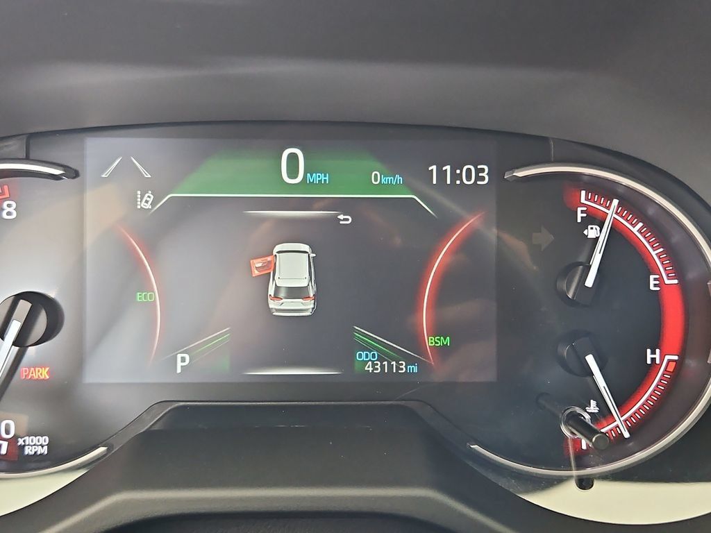 Used 2023 Toyota RAV4 XLE FWD image 13