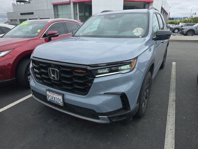 Used 2025 Honda Pilot TrailSport