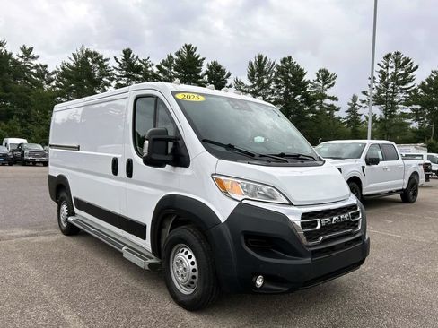 Used 2025 RAM ProMaster 2500 w/ U-Haul Equipment Group FWD image 1