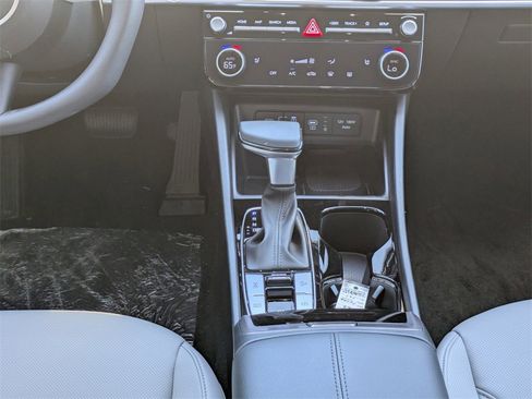 New 2025 Hyundai Santa Cruz SEL image 18