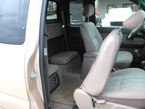Used 1999 Toyota Tacoma 4x4 Xtracab V6 image 23