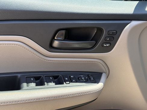Used 2018 Honda Odyssey EX-L image 11