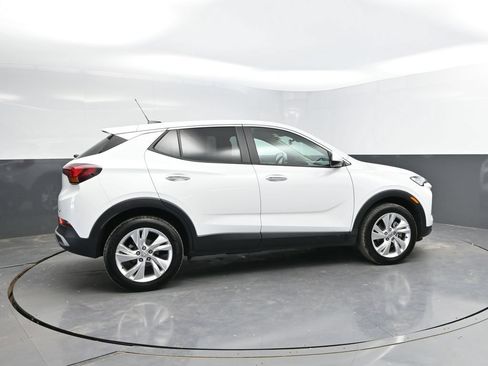 Used 2025 Buick Encore GX Preferred AWD/4WD image 10