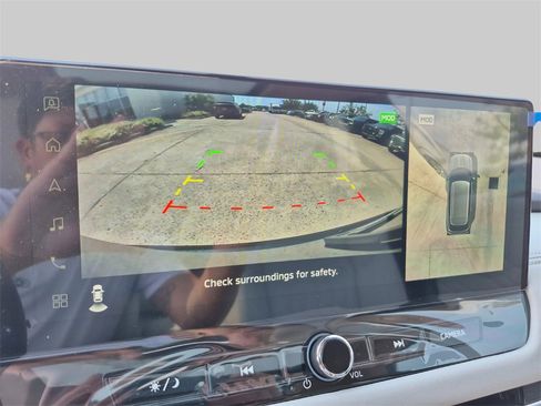 New 2025 Mitsubishi Outlander SEL image 18