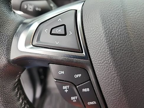 Used 2024 Ford Edge Titanium AWD/4WD image 18