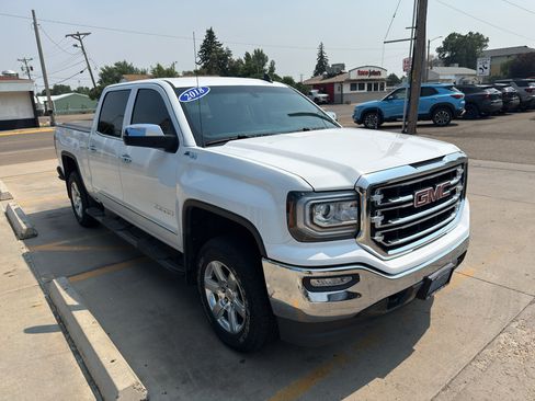 Used 2018 GMC Sierra 1500 SLT AWD/4WD image 4