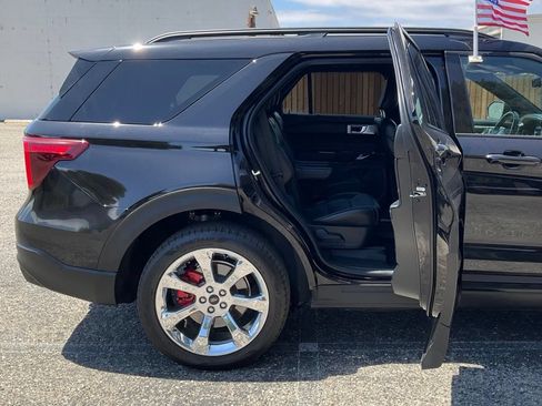 Used 2022 Ford Explorer ST w/ Equipment Group 401A AWD/4WD image 27