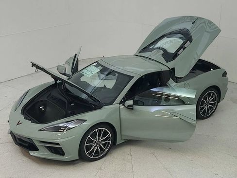 Used 2024 Chevrolet Corvette Stingray Preferred Cpe w/ 2LT image 22