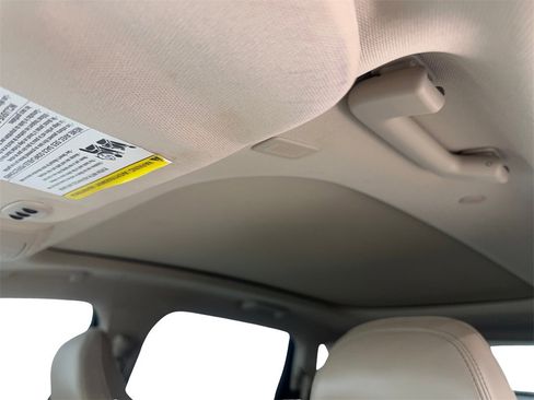 Used 2022 Lincoln Nautilus Reserve image 71