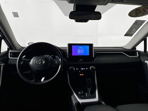Used 2024 Toyota RAV4 XLE image 29