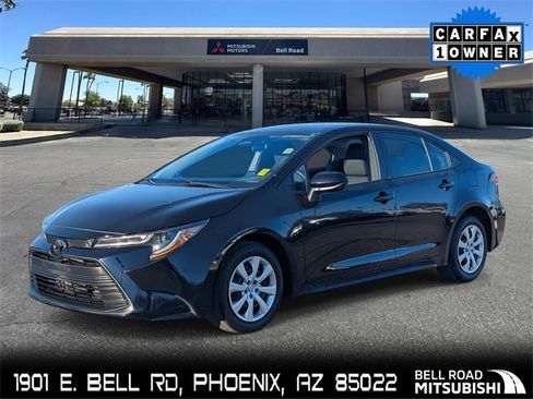 Used 2024 Toyota Corolla LE image 1