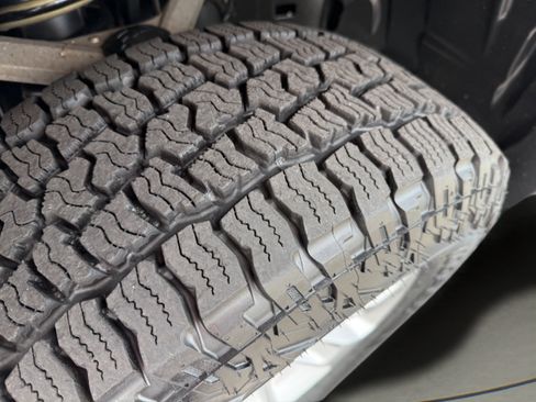 Used 2020 RAM 1500 Laramie AWD/4WD image 34