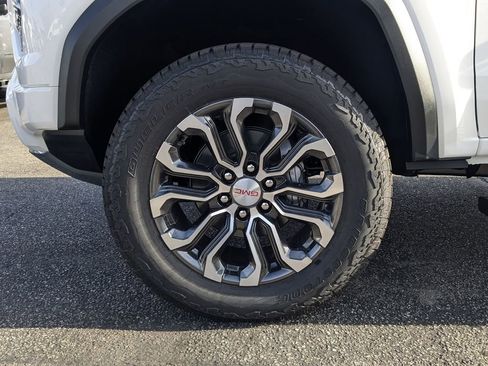 New 2026 GMC Canyon Denali AWD/4WD image 22