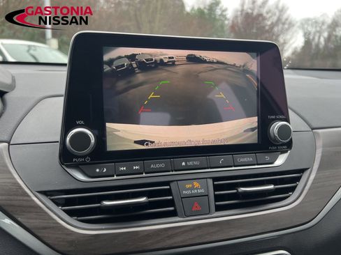 Used 2024 Nissan Altima 2.5 SV image 45