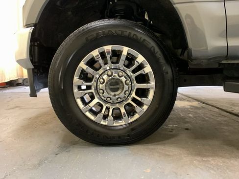 Used 2022 Ford F350 XLT w/ XLT Premium Package AWD/4WD image 37