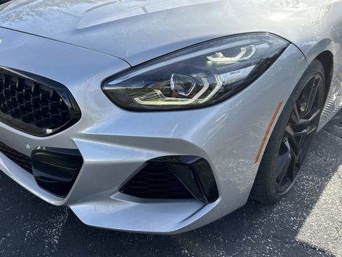 Certified 2021 BMW Z4 M40i w/ Executive Package image 9