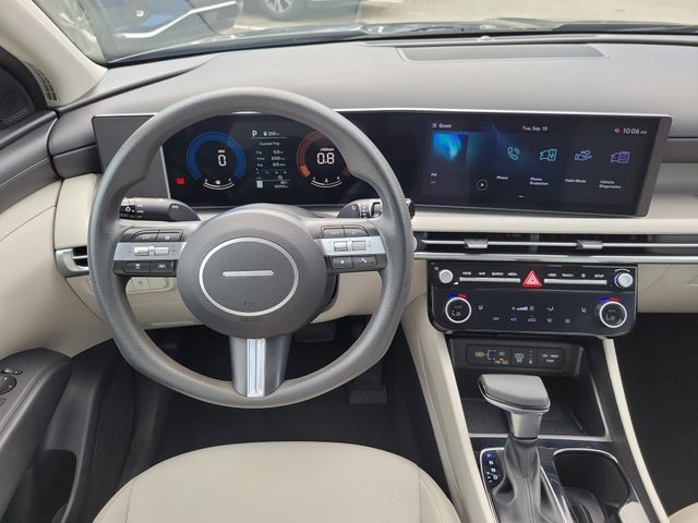 Used 2025 Hyundai Tucson SEL AWD/4WD image 16