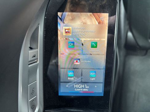 Certified 2023 BMW 760i xDrive image 31