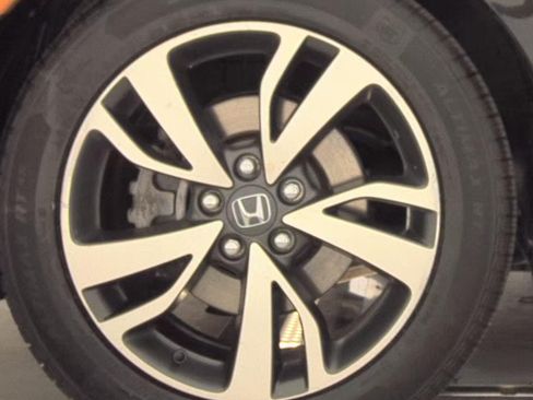Used 2023 Honda Odyssey Touring image 14