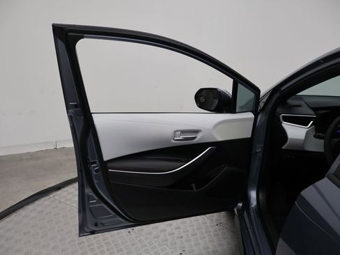 Certified 2024 Toyota Corolla SE image 16