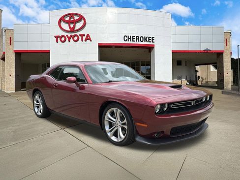 Used 2022 Dodge Challenger GT w/ Plus Package RWD image 3