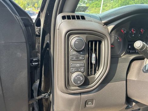 Used 2023 Chevrolet Silverado 1500 Custom AWD/4WD image 14