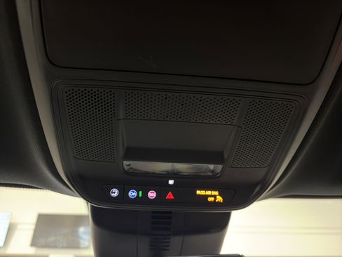 New 2026 Chevrolet Traverse LT w/ Midnight/Sport Edition image 31