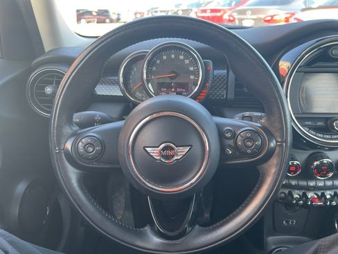 Used 2017 MINI Cooper S image 11