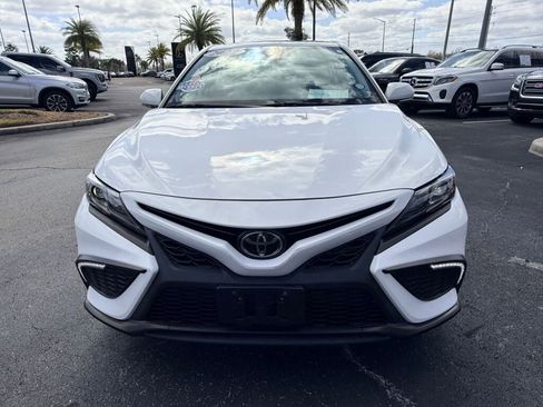 Used 2022 Toyota Camry SE w/ Cold Weather Package image 15