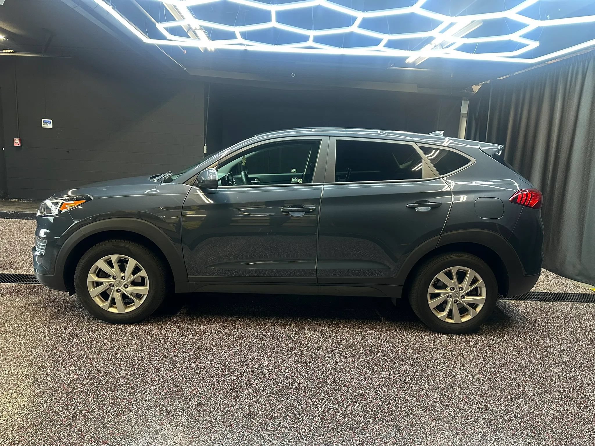 Used 2020 Hyundai Tucson SE w/ Cargo Package FWD image 4
