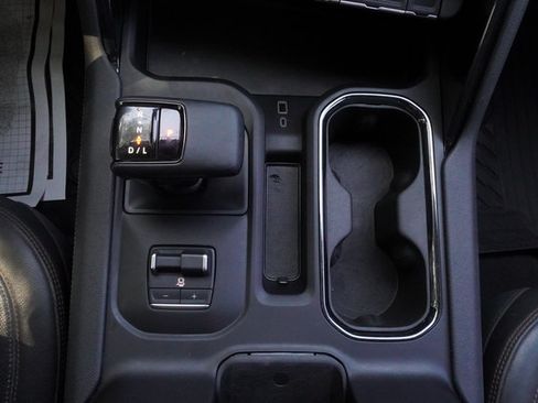 Used 2023 GMC Sierra 1500 AT4 w/ AT4 Premium Package AWD/4WD image 25