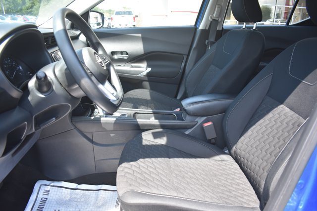 Used 2023 Nissan Kicks SV FWD image 14