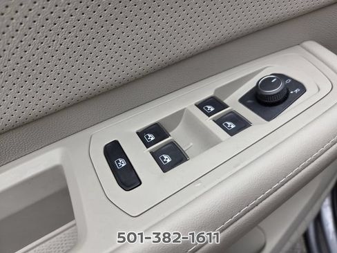 Used 2024 Volkswagen Atlas SE FWD image 30