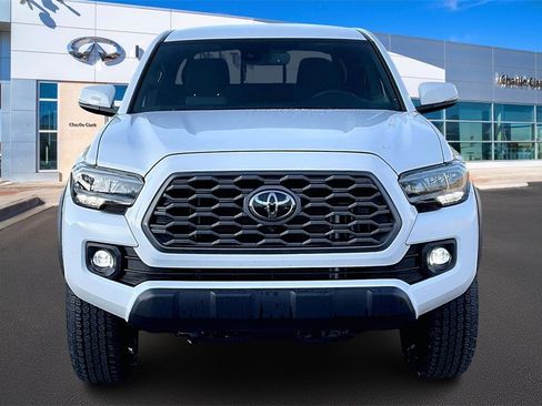 Used 2023 Toyota Tacoma TRD Off-Road image 3