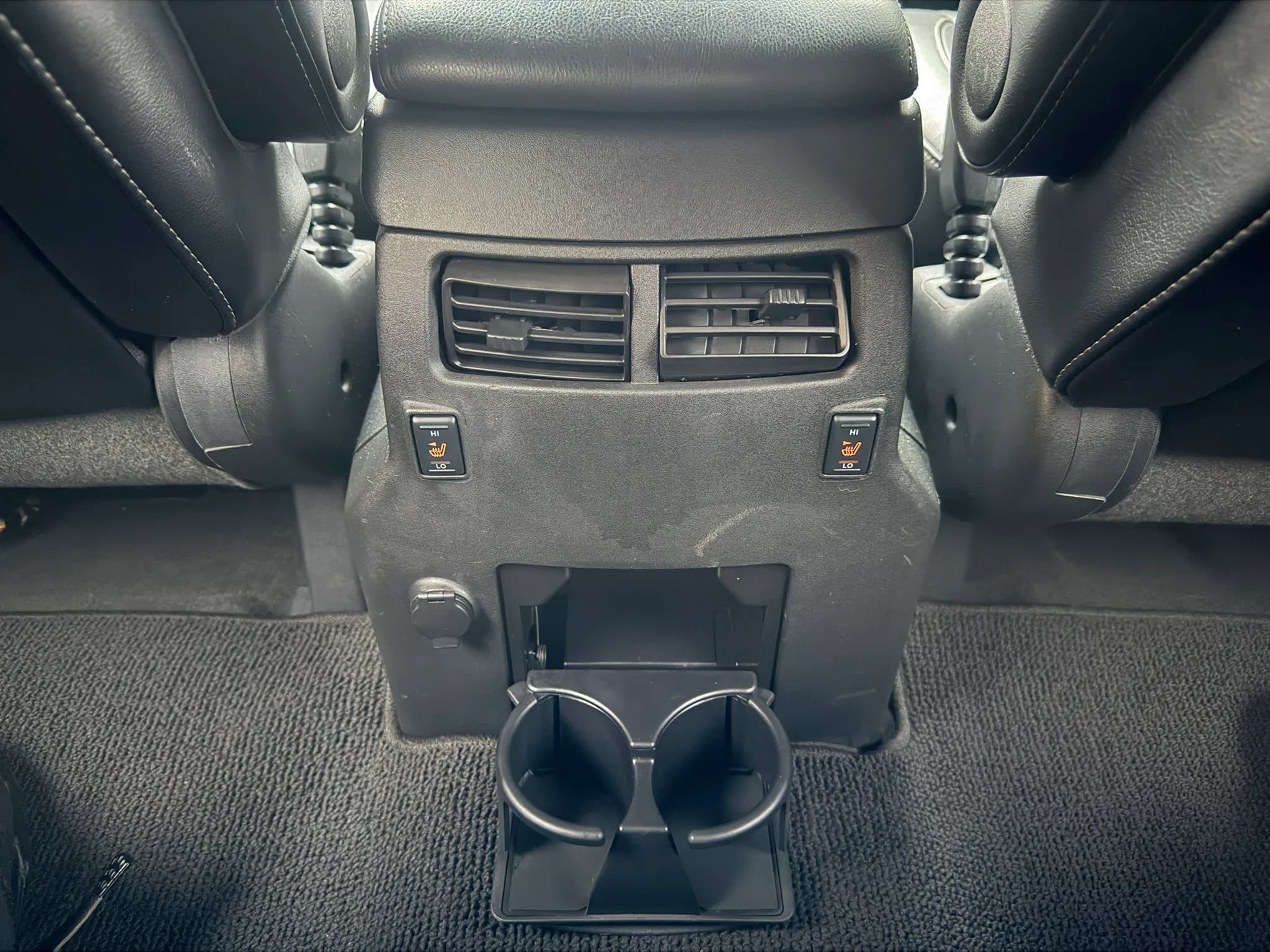 Used 2013 Nissan Armada Platinum AWD/4WD image 31