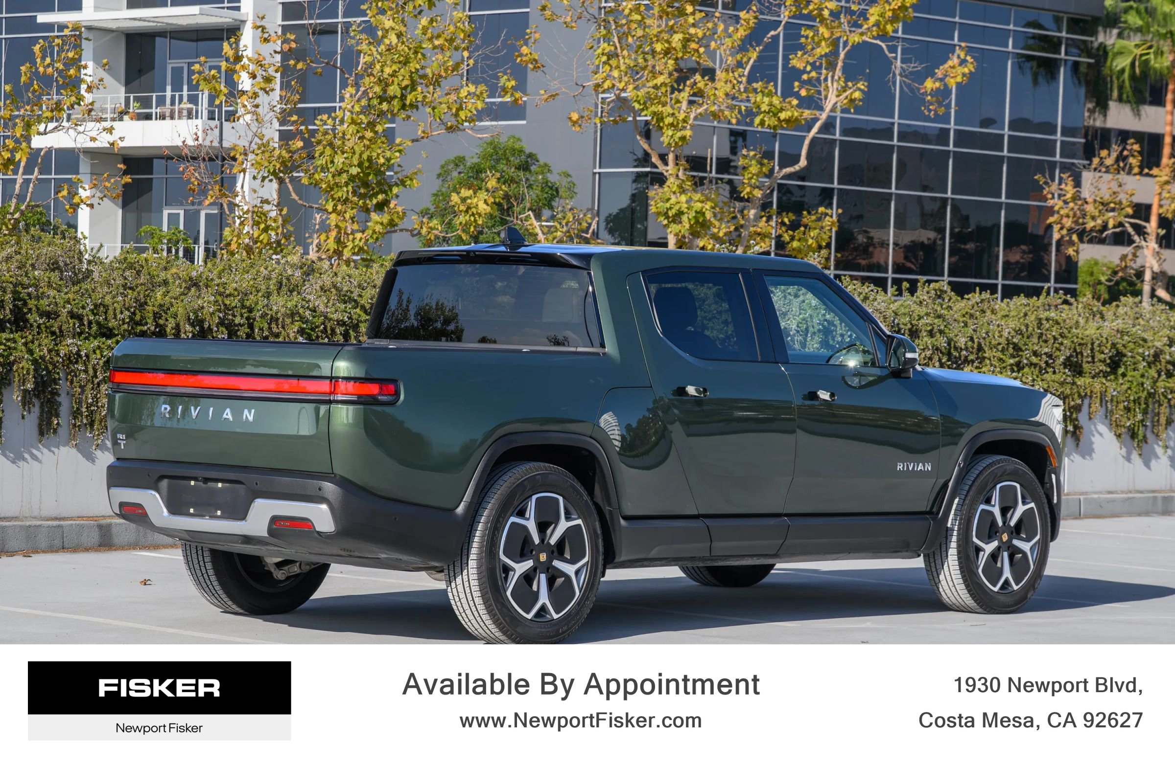 Used 2023 Rivian R1T AWD Adventure Dual image 8