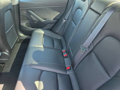 Used 2020 Tesla Model 3 Standard Range Plus RWD image 15
