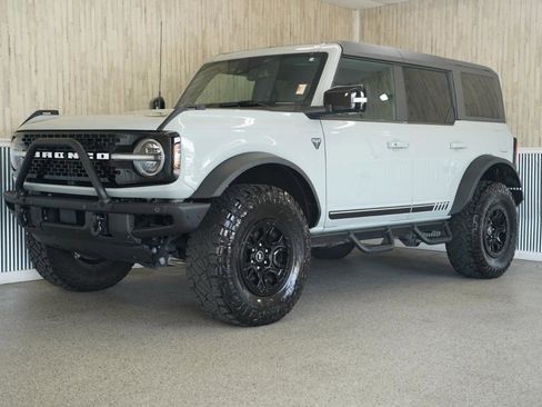 Used 2021 Ford Bronco First Edition AWD/4WD image 9