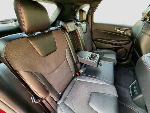 Used 2024 Ford Edge ST w/ Equipment Group 401A AWD/4WD image 31