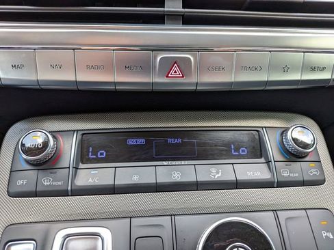 Used 2021 Hyundai Palisade Limited image 23