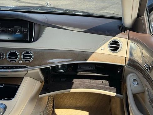 Used 2016 Mercedes-Benz S 550 Sedan image 32