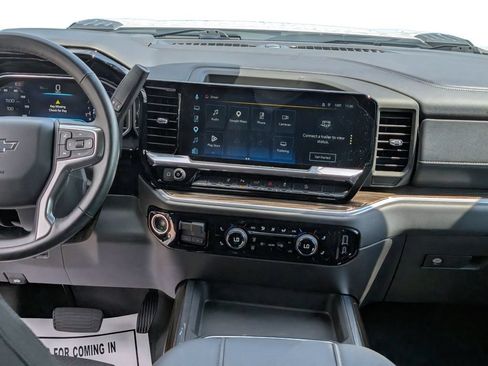 Used 2025 Chevrolet Silverado 2500 LT w/ Trail Boss Package AWD/4WD image 17