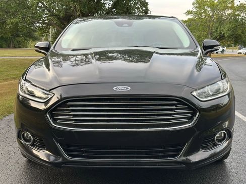Used 2015 Ford Fusion Titanium image 3