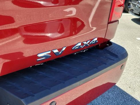 Used 2019 Nissan Titan SV w/ SV Convenience Package AWD/4WD image 9